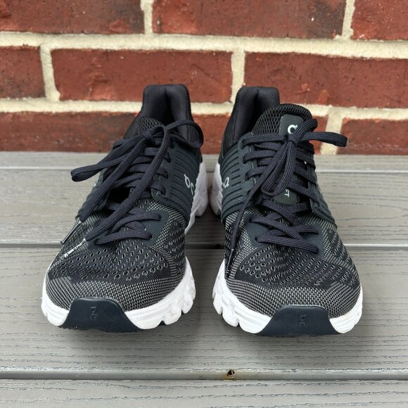 On Cloudswift Running Shoe - Picture 2 of 13